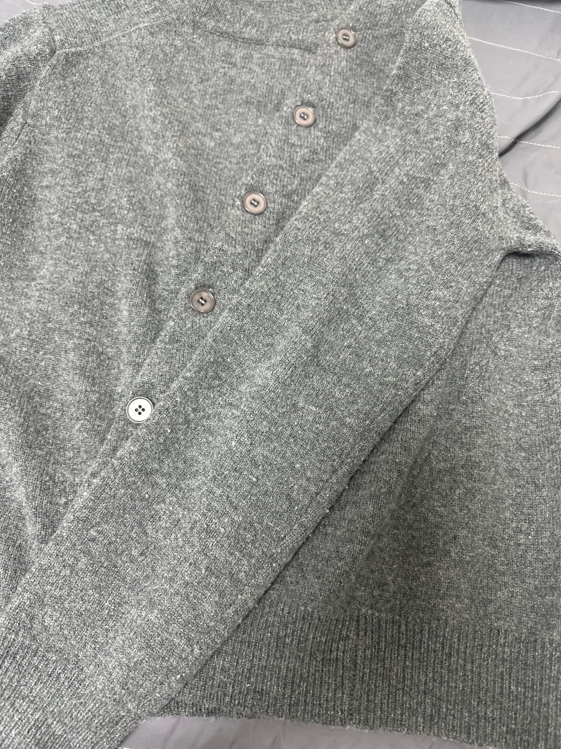 EE누마레 사선 니트 상품이미지2