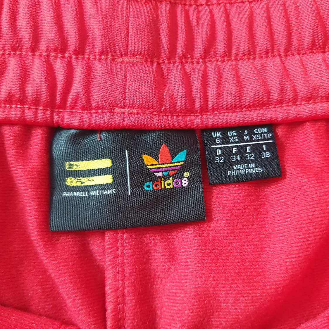 [무료배송] Adidas 퍼렐 윌리엄스 그래픽 반바지 상품이미지3