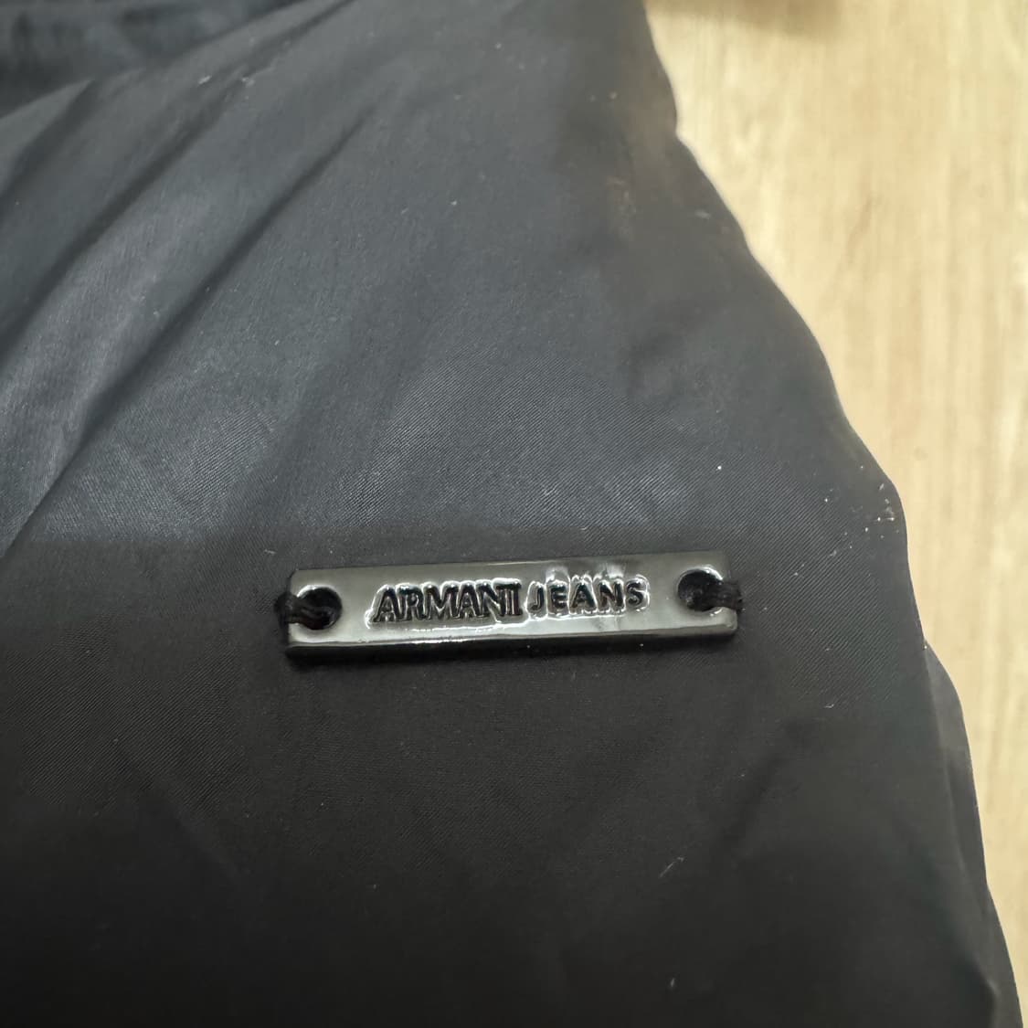 알마니 진스 여성 덕다운 숏패딩 40  상품이미지2