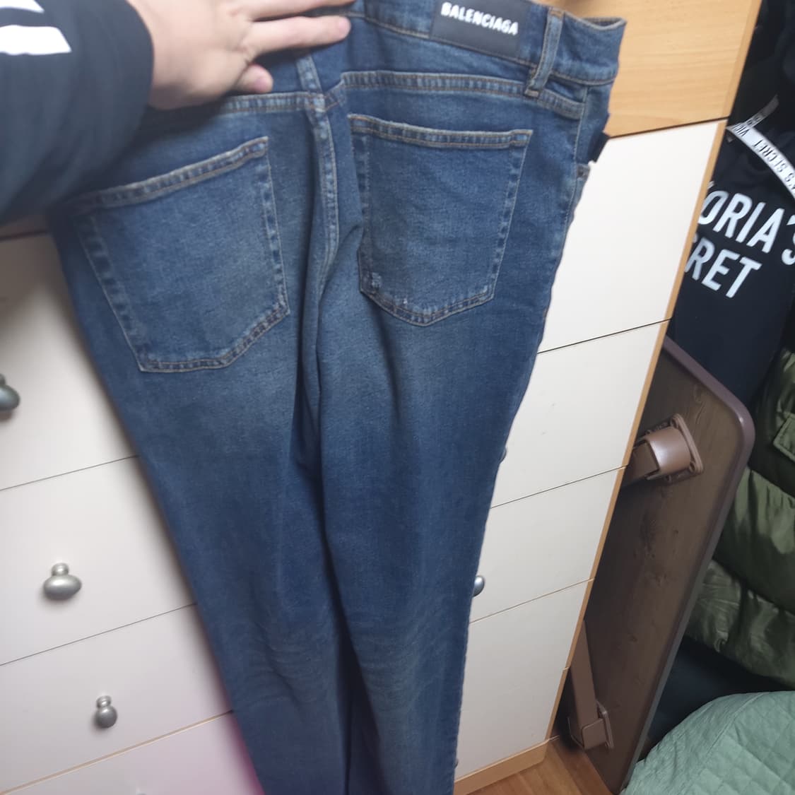 발렌시아가 빈티지 청바지

새거 33 상품이미지4