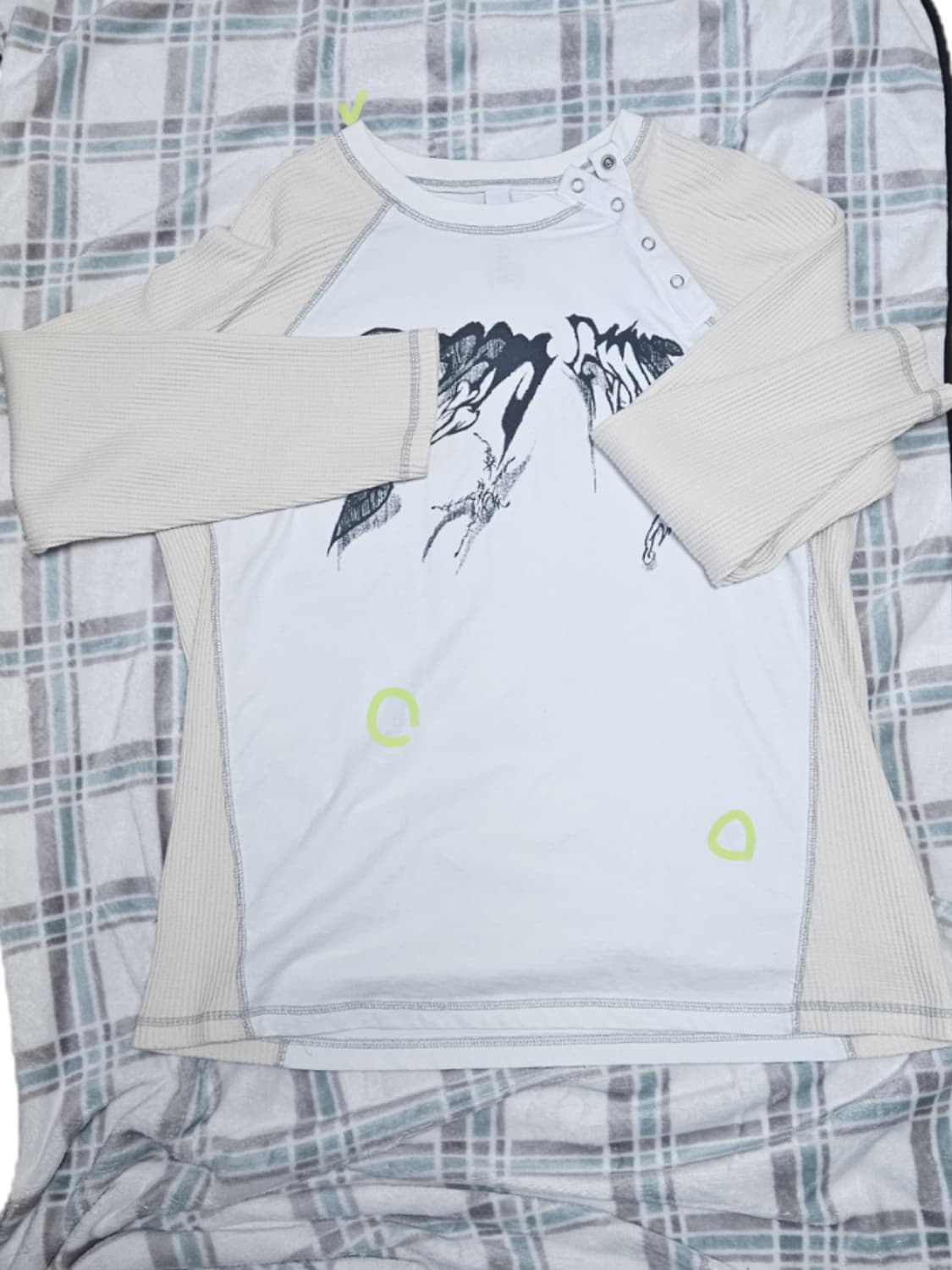 할로미늄 드로잉 라글란 티 에크루 상품이미지3