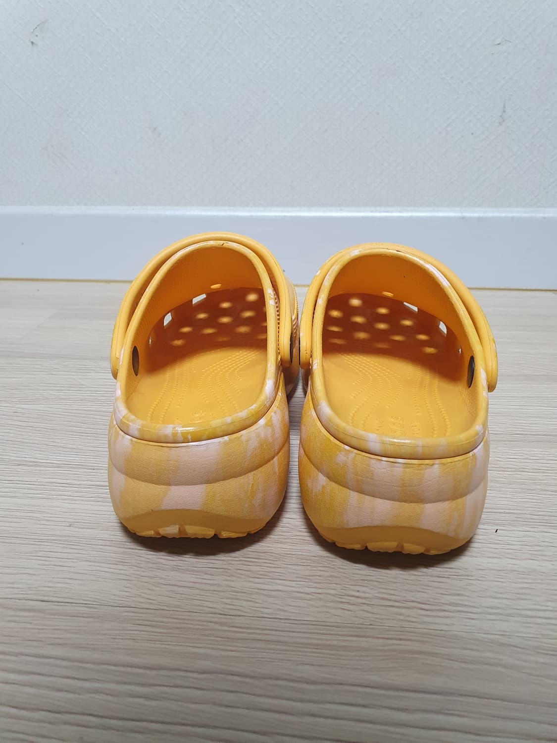 크록스 클래식 플랫폼 샌들 슬리퍼 240 상품이미지5