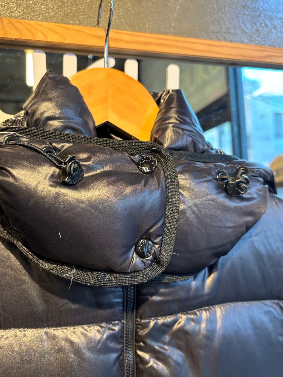 몽클레어 블랙 다운 숏패딩 0사이즈 상품이미지4