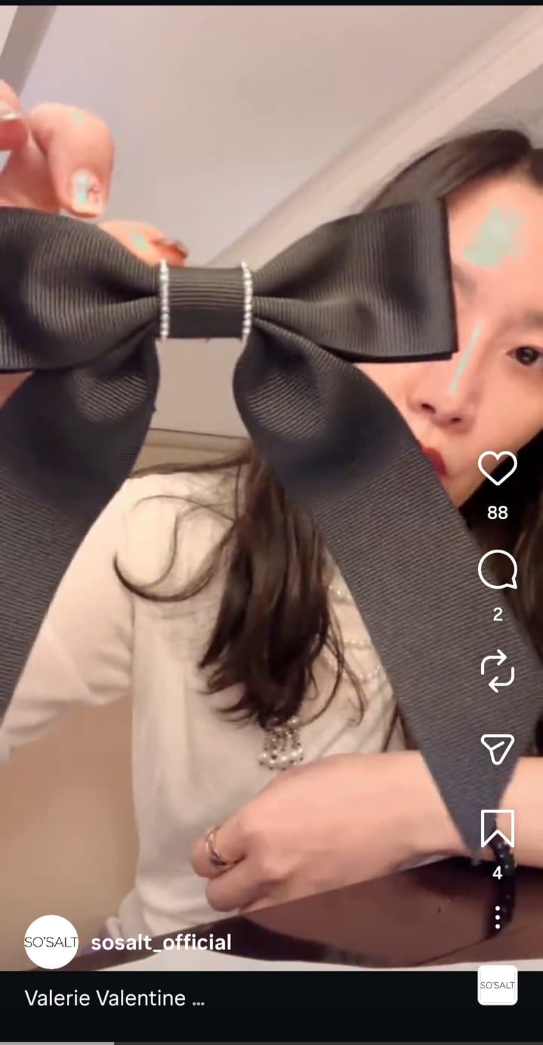 쏘솔트 발레리 발렌타인 릴 보우 헤어핀 블랙 상품이미지8