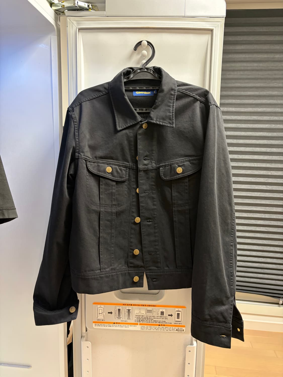 [에드워드맥스] 간절기 코튼 트러커 데님자켓 (블랙) 상품이미지1