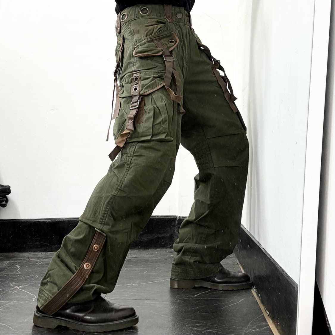 DOHC 본디지 멀티포켓 와이드 카고 팬츠 상품이미지1