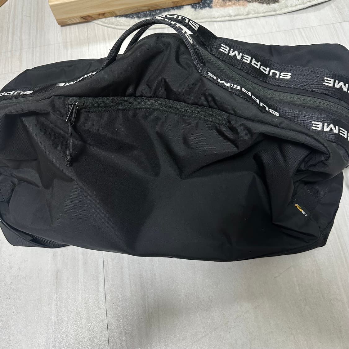 슈프림 더플백 22fw 상품이미지3