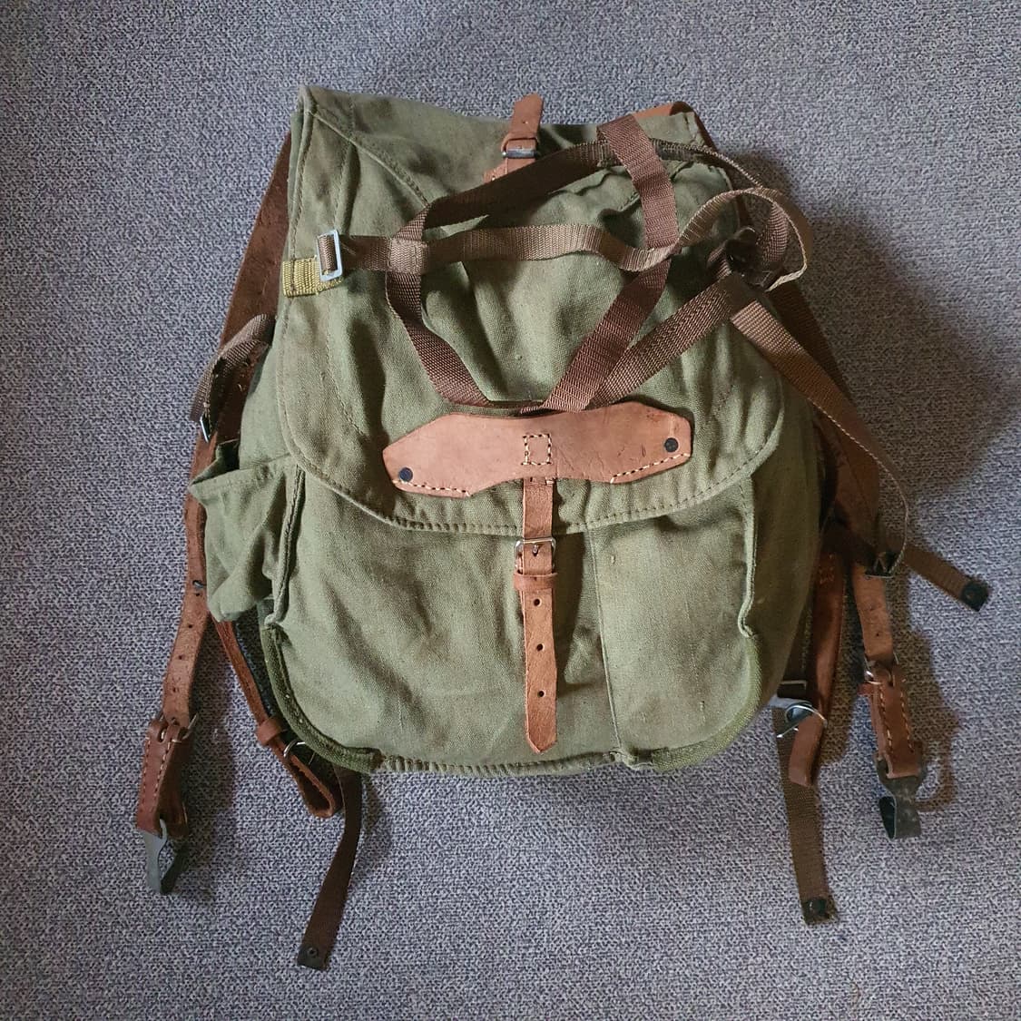 70s 루마니아군용 배낭 상품이미지1