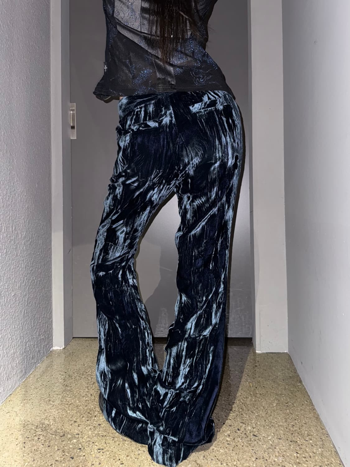 앤더슨벨 에리카 크링클 벨벳 팬츠 상품이미지1