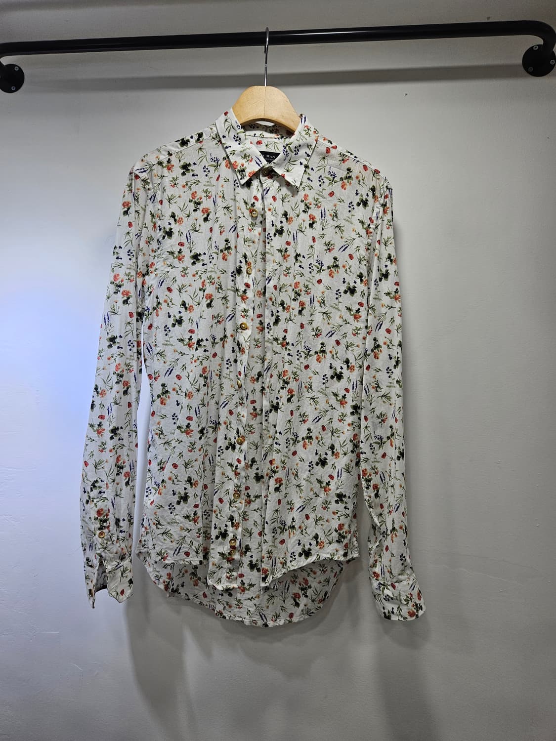 자라 ZARA 꽃무늬 슬림핏 셔츠 M 상품이미지1