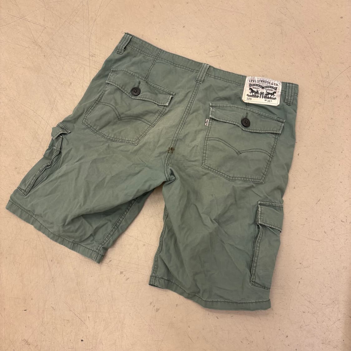 리바이스 329 카고 반바지 상품이미지2
