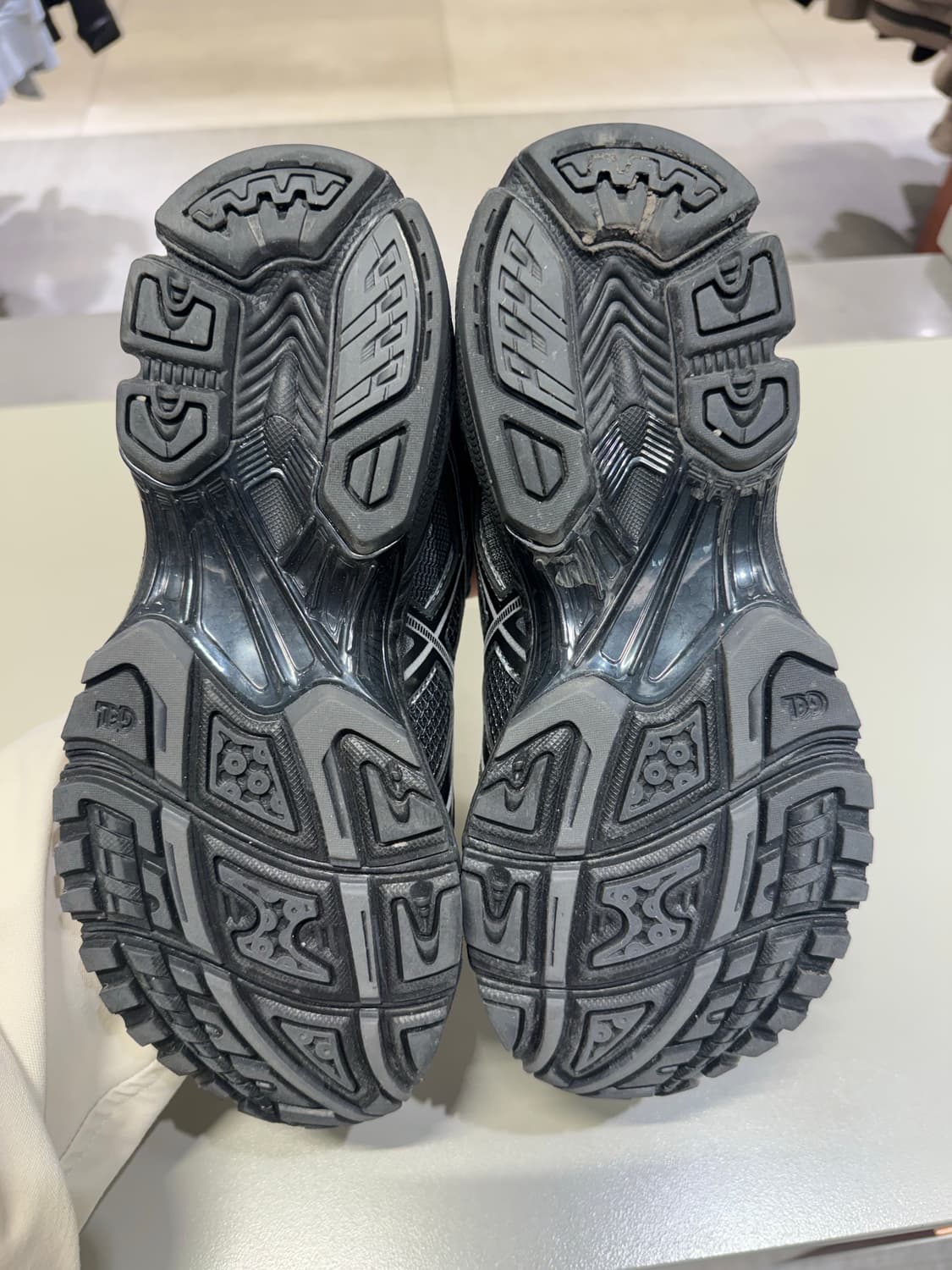 언어펙티드 아식스 젤 님버스 10.1 실버 블랙 상품이미지4