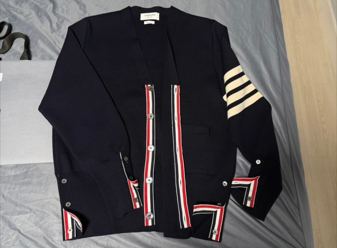 톰브라운 밀라노스티치 가디건 사이즈3 상품이미지2