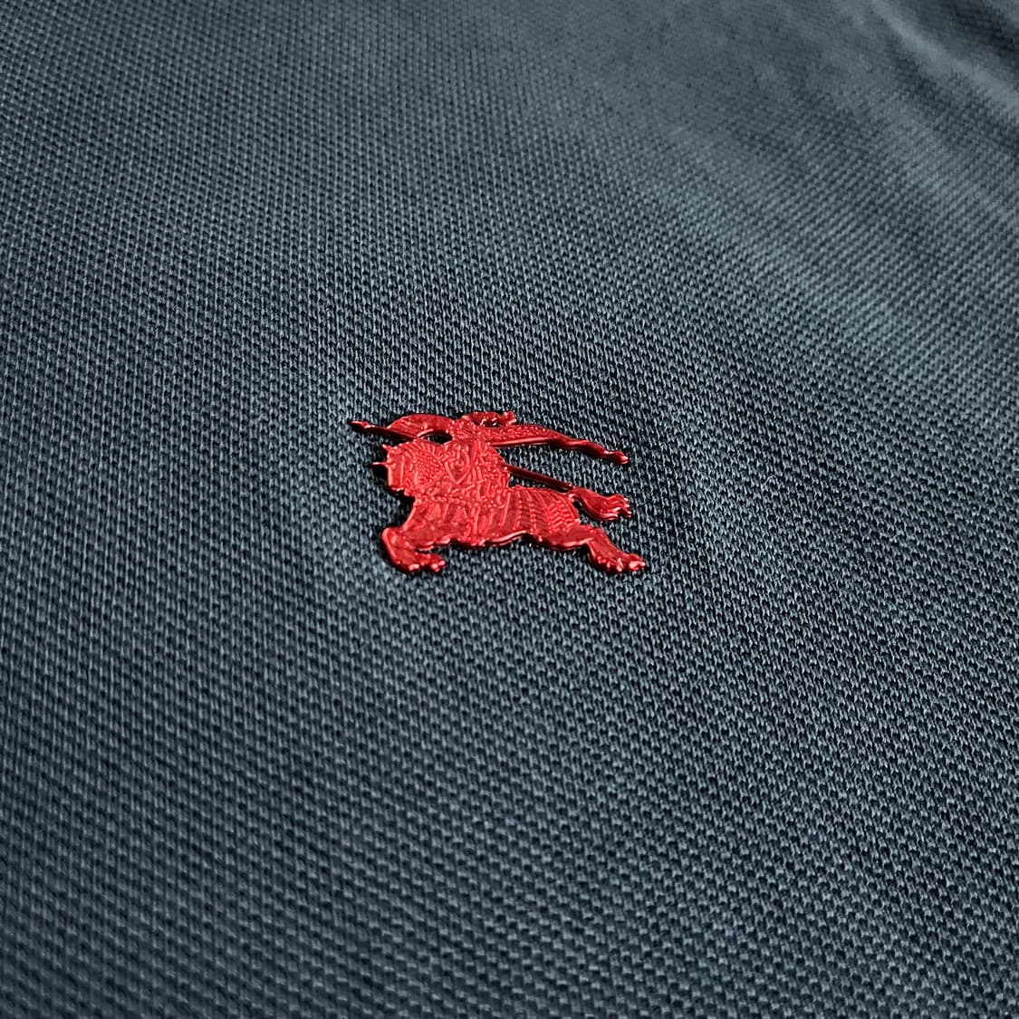 [100] 버버리 메탈로고 긴팔티셔츠 상품이미지4