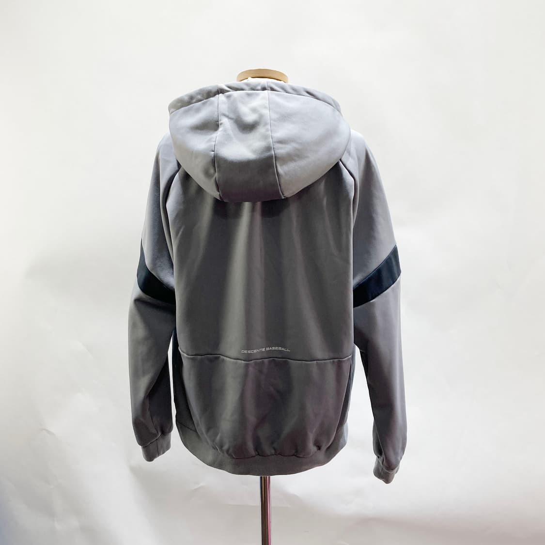 데상트 2023 남성캐주얼 기모후드 110  상품이미지3