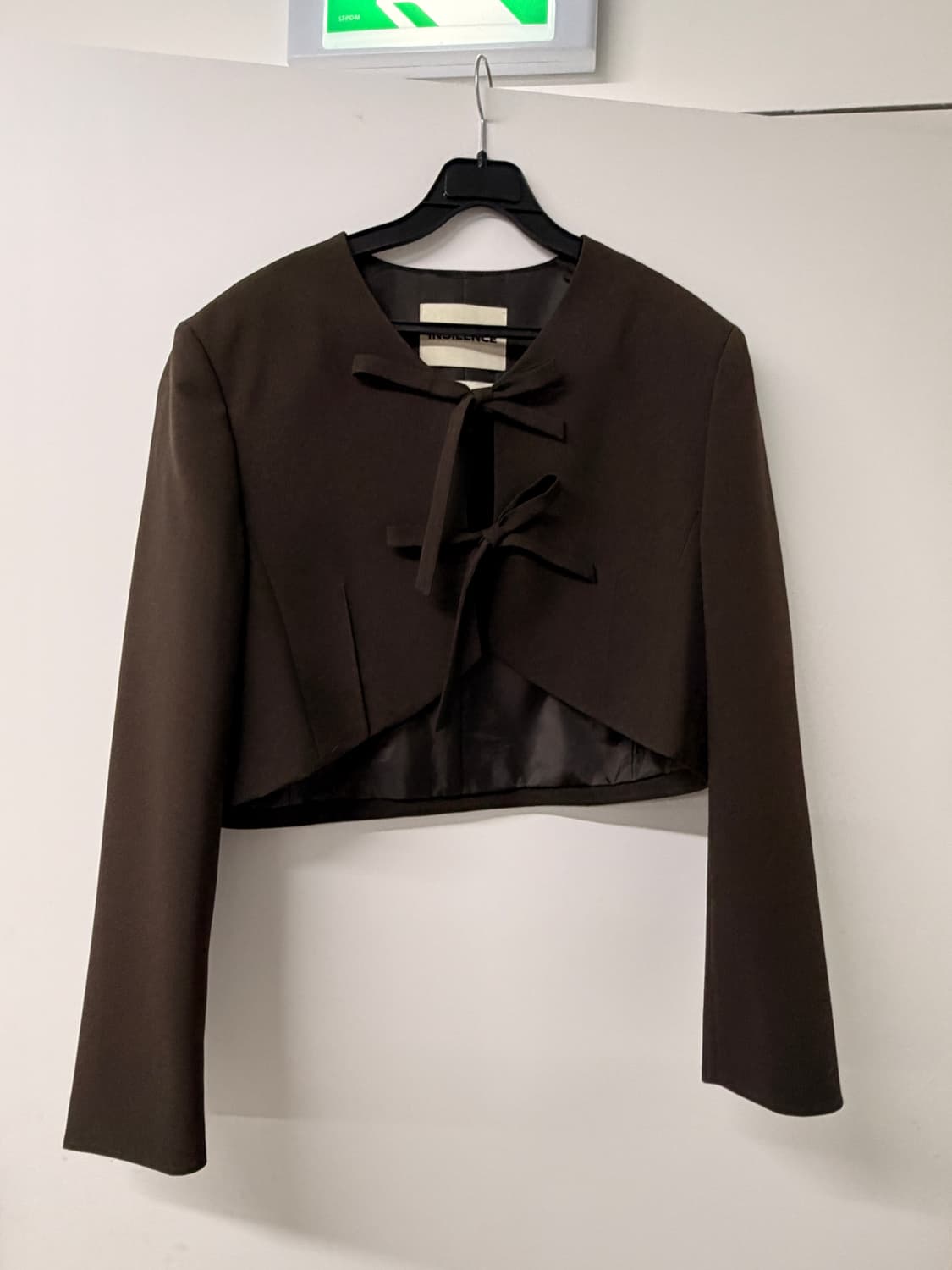 인사일런스 브라운 크롭 자켓  (새상품) 상품이미지1