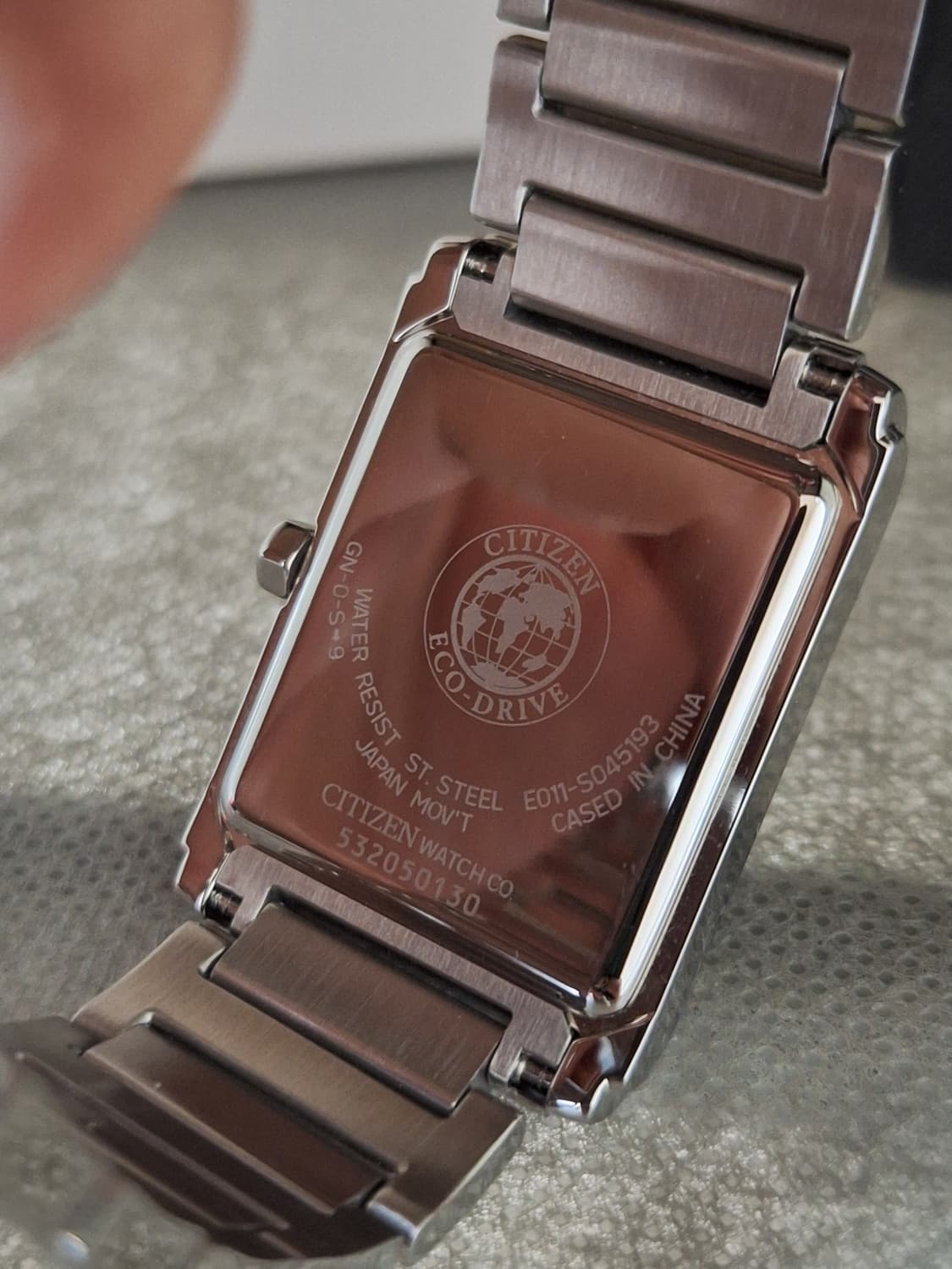 시티즌 탱크 에코드라이브 모델 판매합니다 상품이미지6