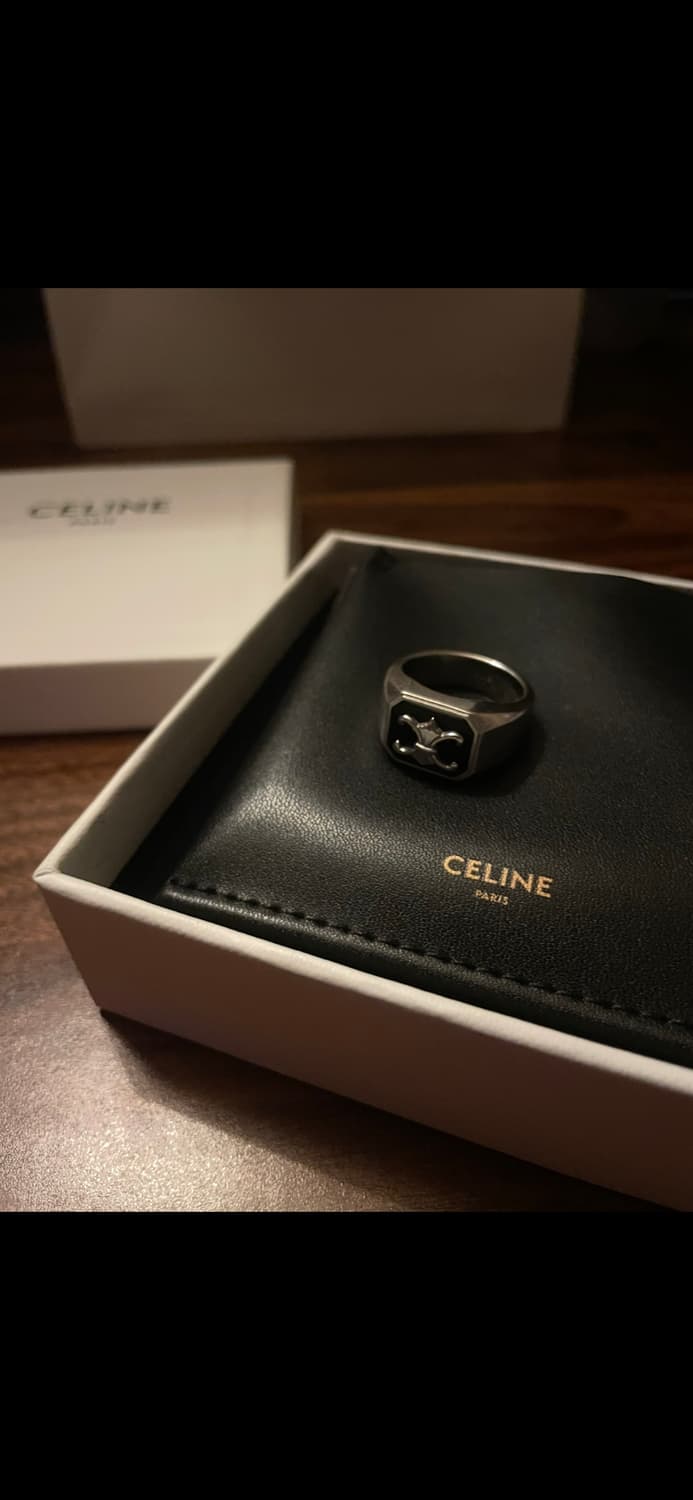 박보검착용 셀린느 25ss 트리옴페 오닉스 시그넷링 상품이미지3