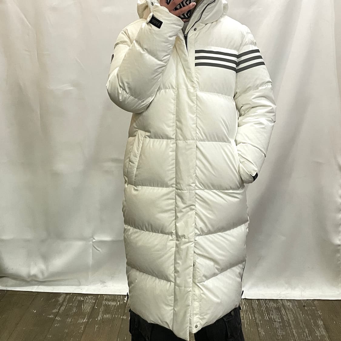 아디다스 화이트 롱패딩 상품이미지1