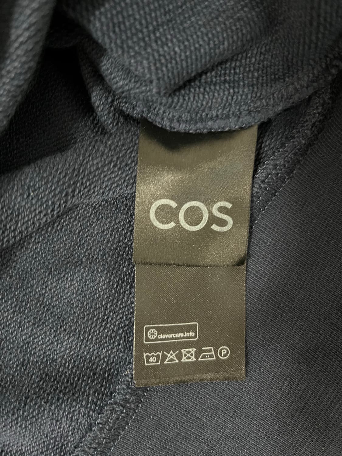 COS 네이비 맨투맨 상품이미지2