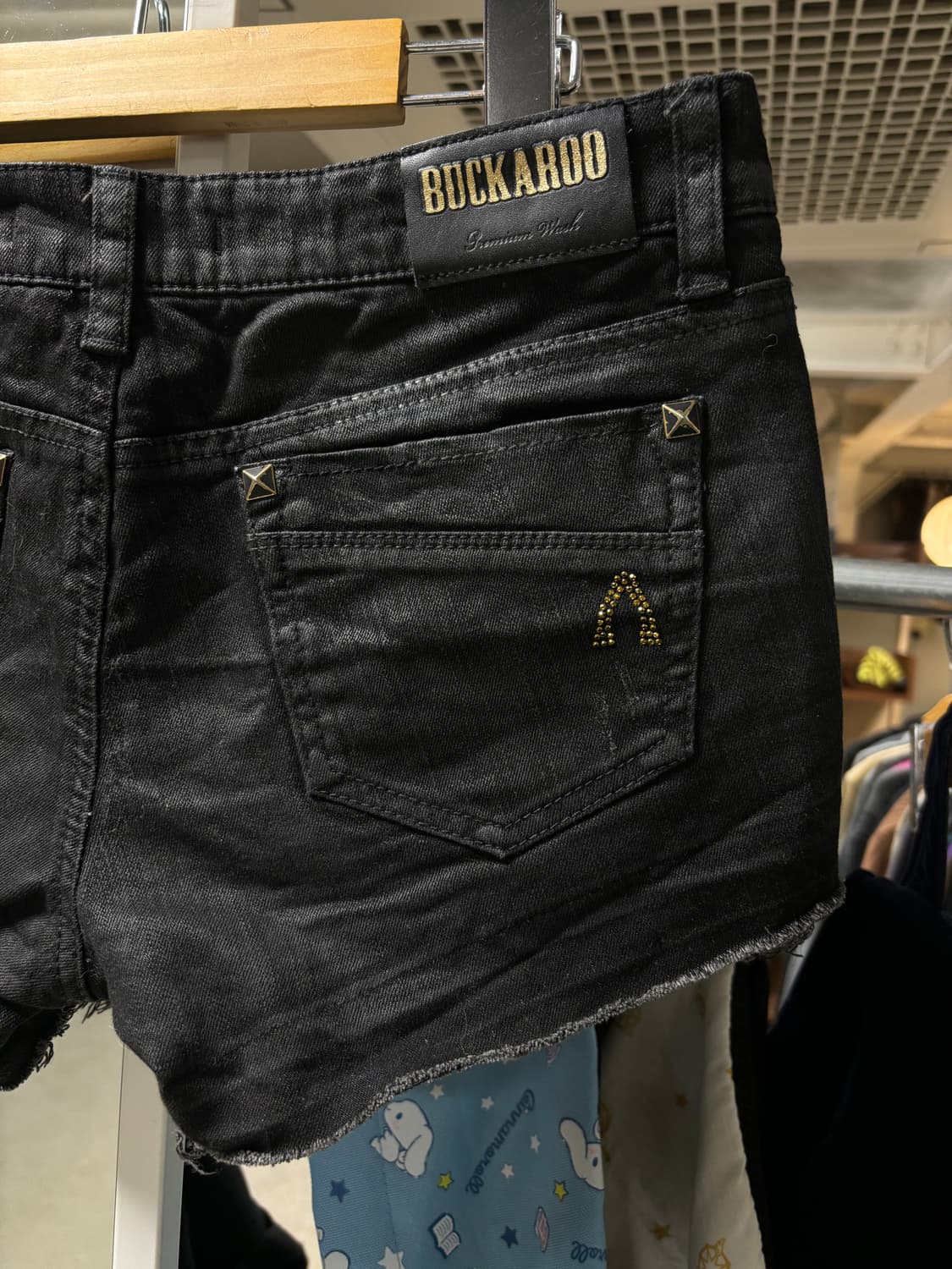 버커루 스터드 데님 쇼츠 상품이미지4