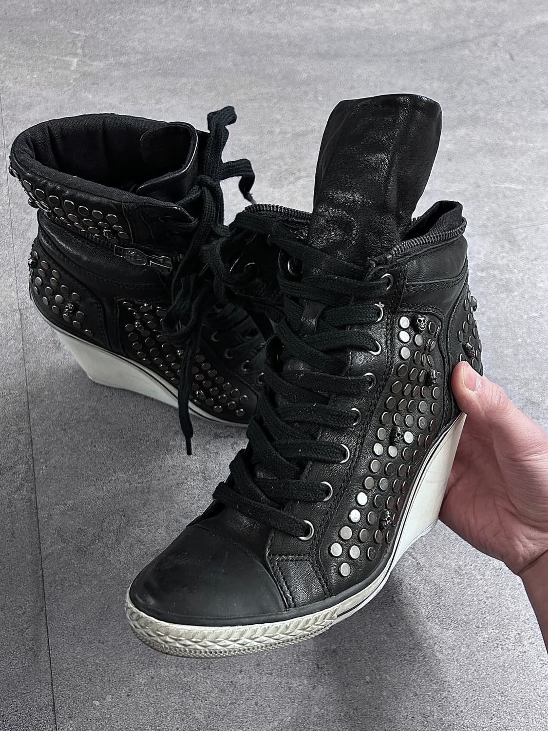 Ash 아쉬 스터드 웨지 힐 하이 스니커즈 상품이미지1