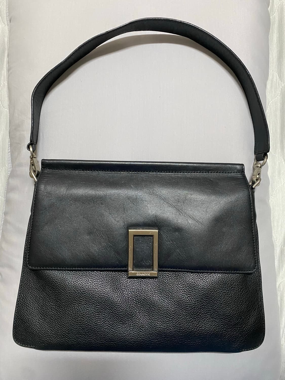 쿠론 보니타 아코디언 숄더백 블랙 가죽 상품이미지3