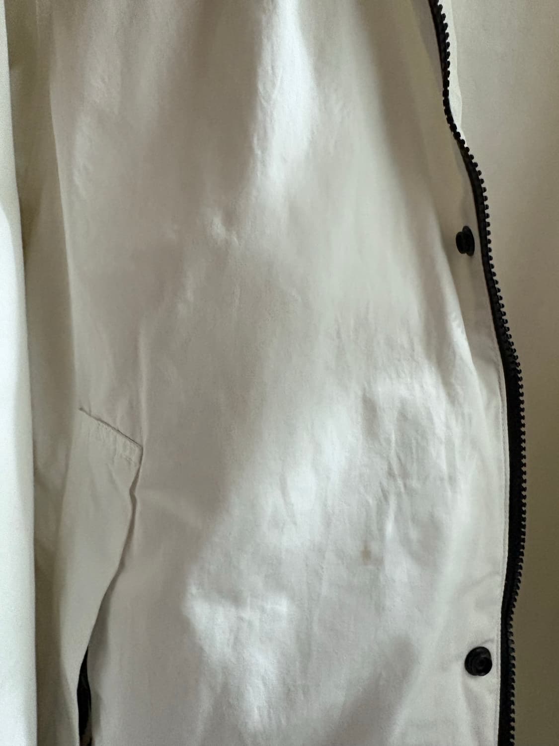 칼하트 - 코튼 바람막이 자켓 화이트 색상 상품이미지5