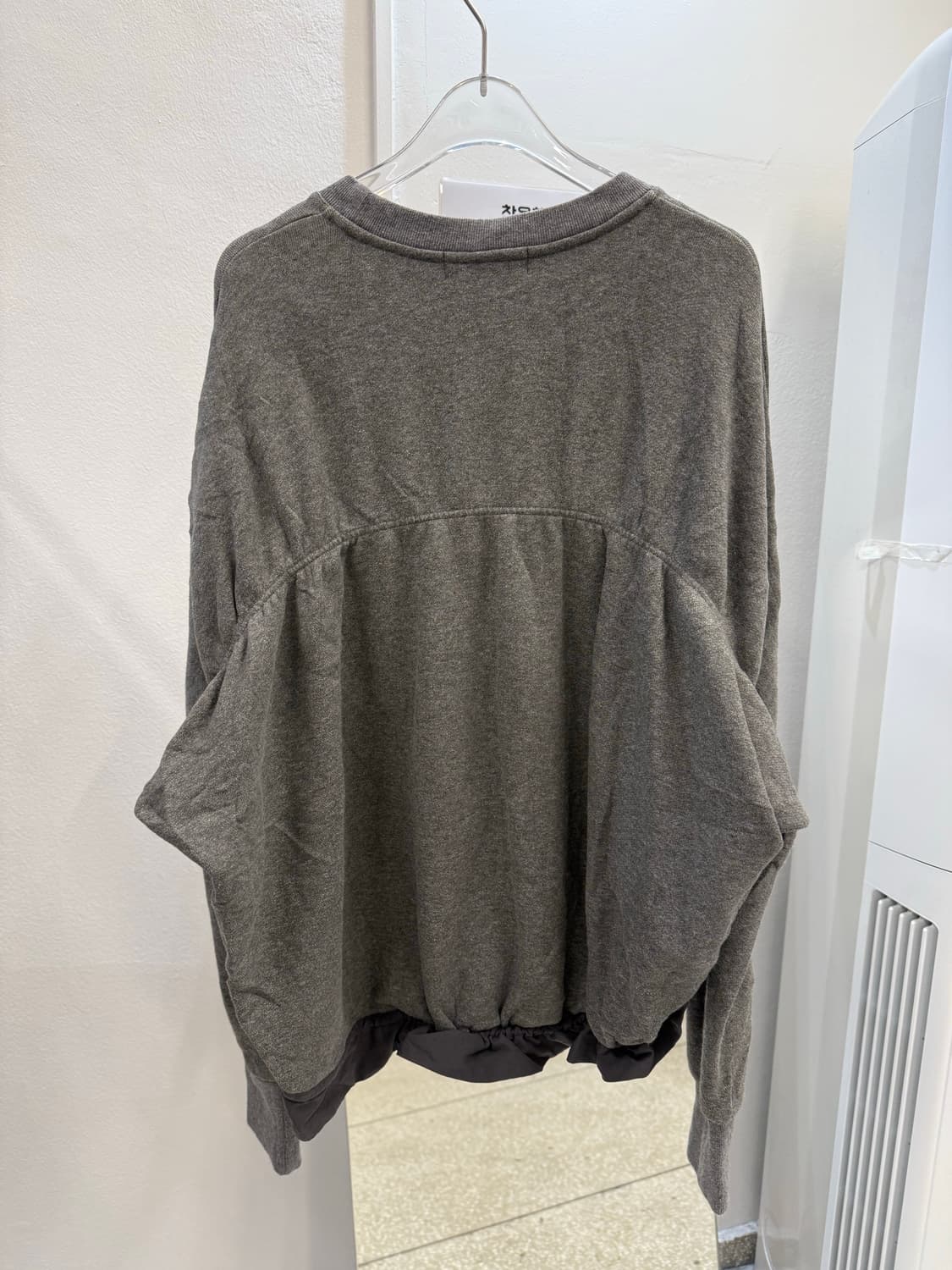 Machatt shirring-detail gray sweatshirt  상품이미지2