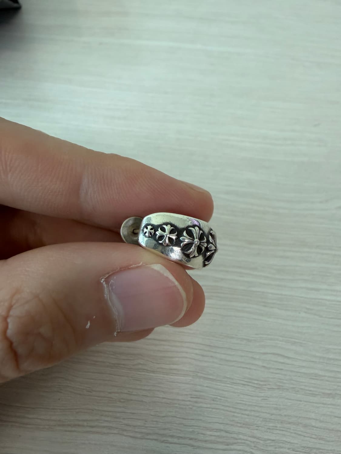 크롬하츠 CH플러스와이드후프 이어링 스몰 상품이미지4