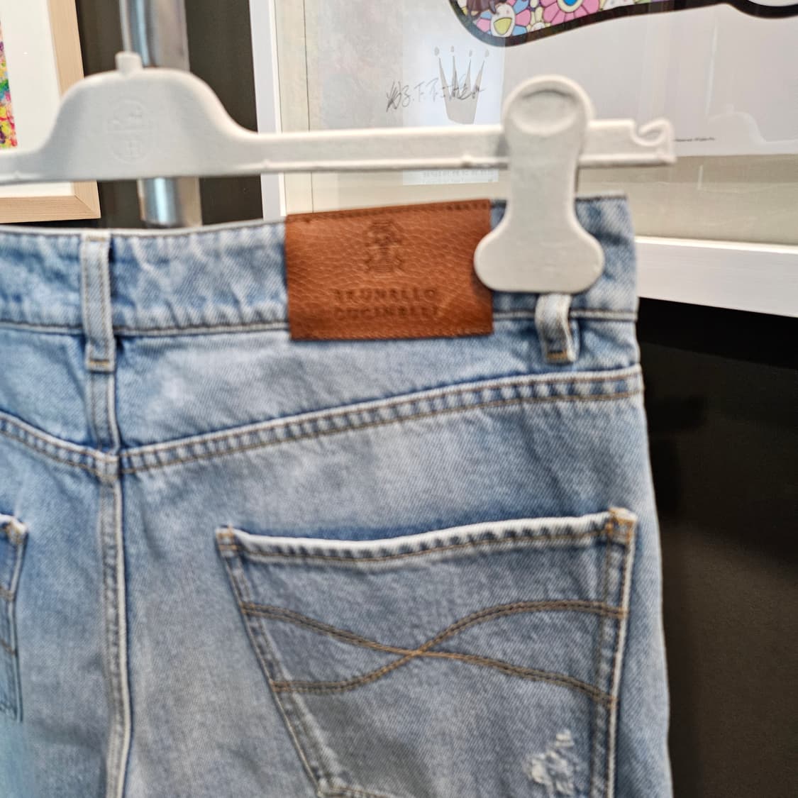 브루넬로 쿠치넬리 디스 자수로고 가죽패치 데님팬츠 상품이미지5