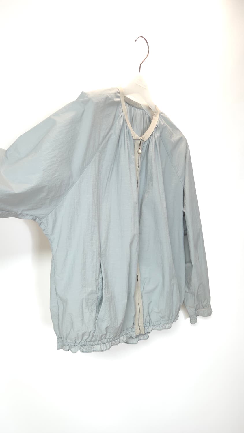 한섬 래트바이티 진주 포인트 바람막이 점퍼 S 사이즈 상품이미지3