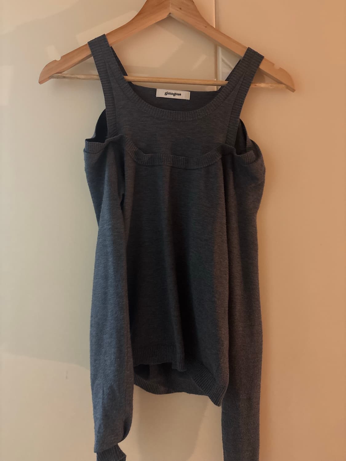 gimaguas  컷아웃 니트 긴팔 그레이 상품이미지2