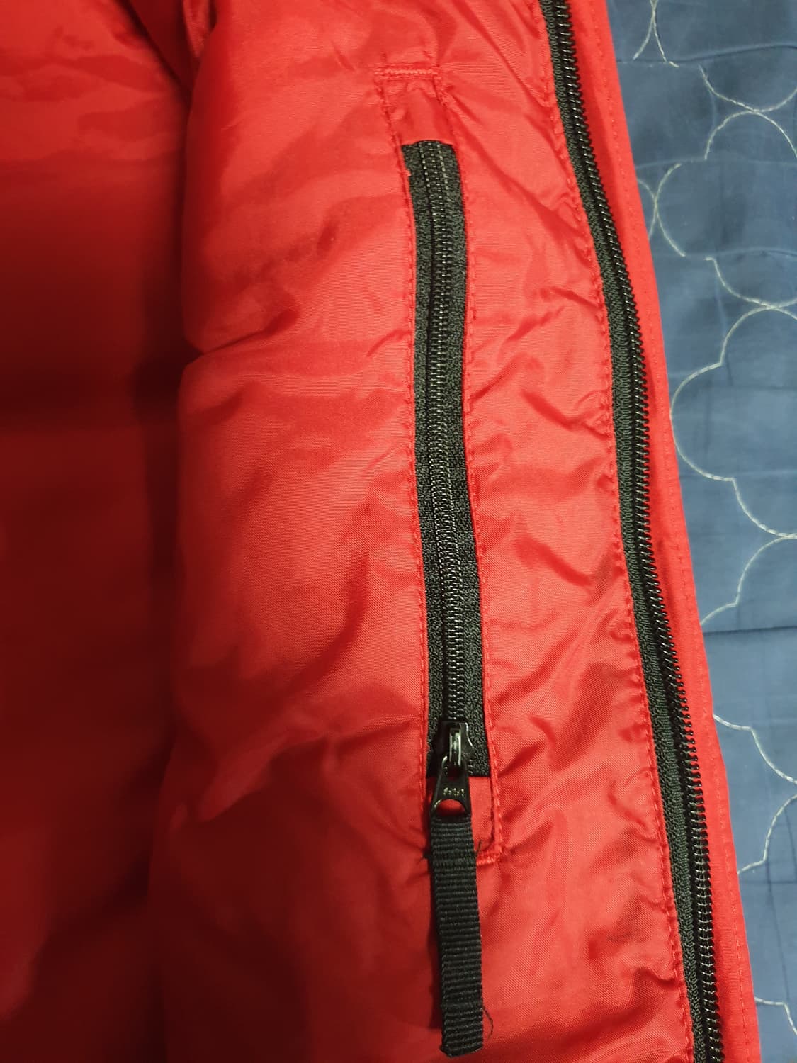 (해외제품) 콜롬비아 우먼 다운 패딩 베스트 조끼 레드 (M) 상품이미지4