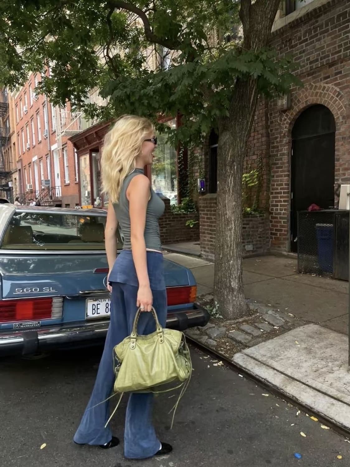 발렌시아가 클래식 모터백 네오민트 상품이미지7