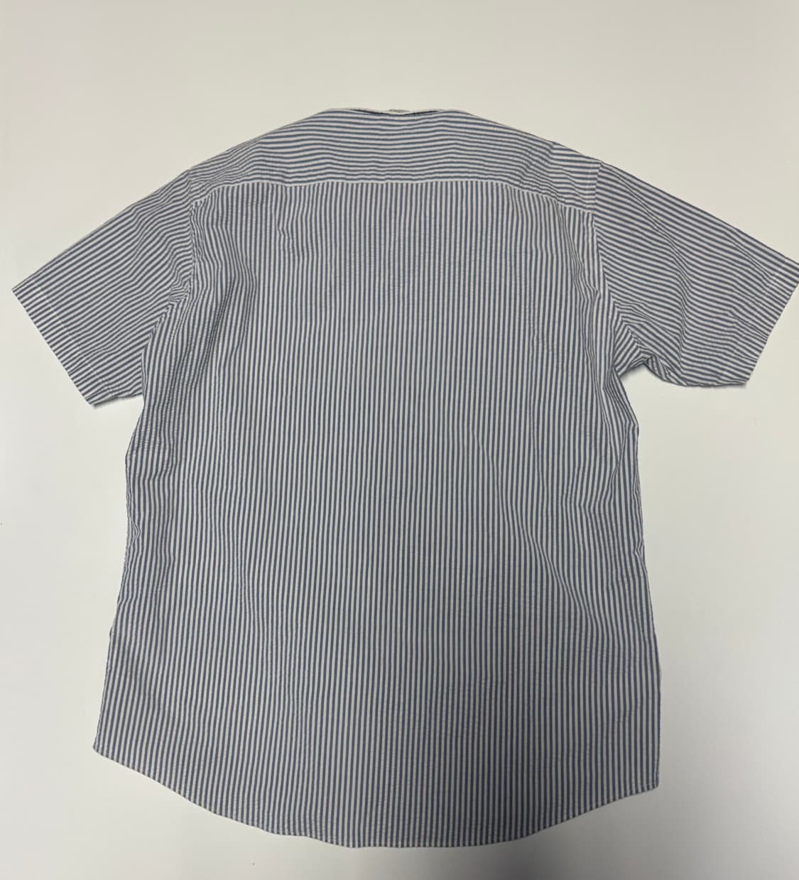 유니클로 미니멀 시어서커 스트라이프 반팔 셔츠 XL 상품이미지2