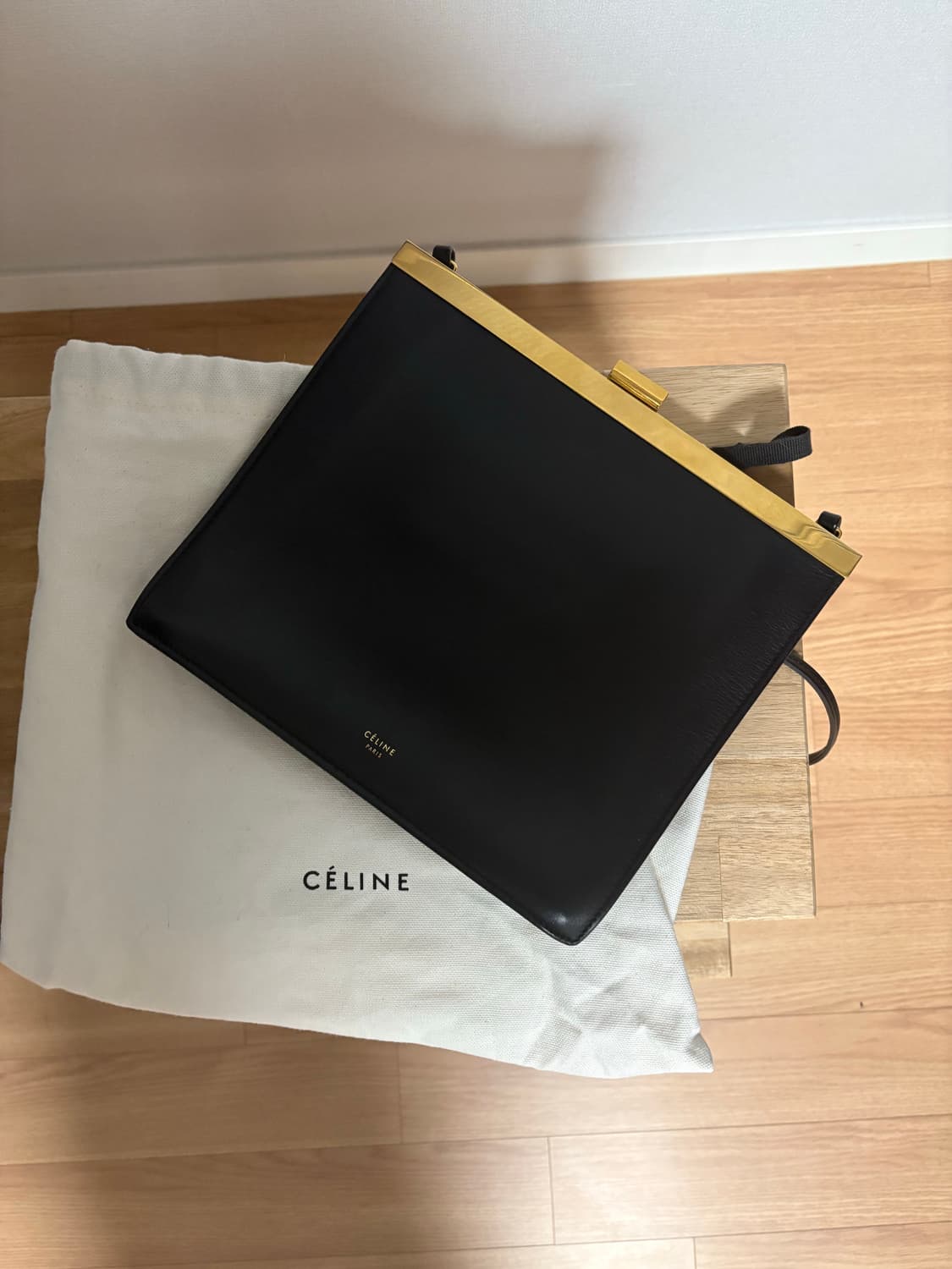 올드셀린느 피비파일로 클래스프 미듐백 상품이미지1