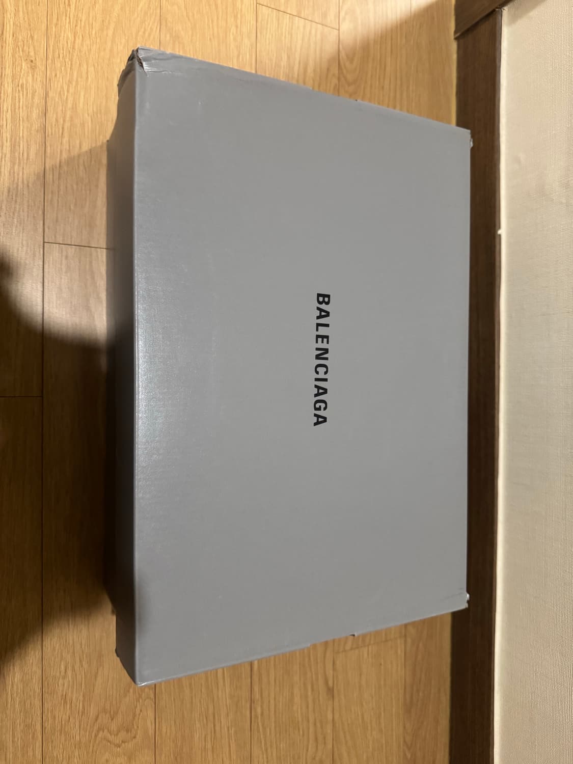 발렌시아가 엑스팬더(X-Pander) 스니커즈 화이트 상품이미지4