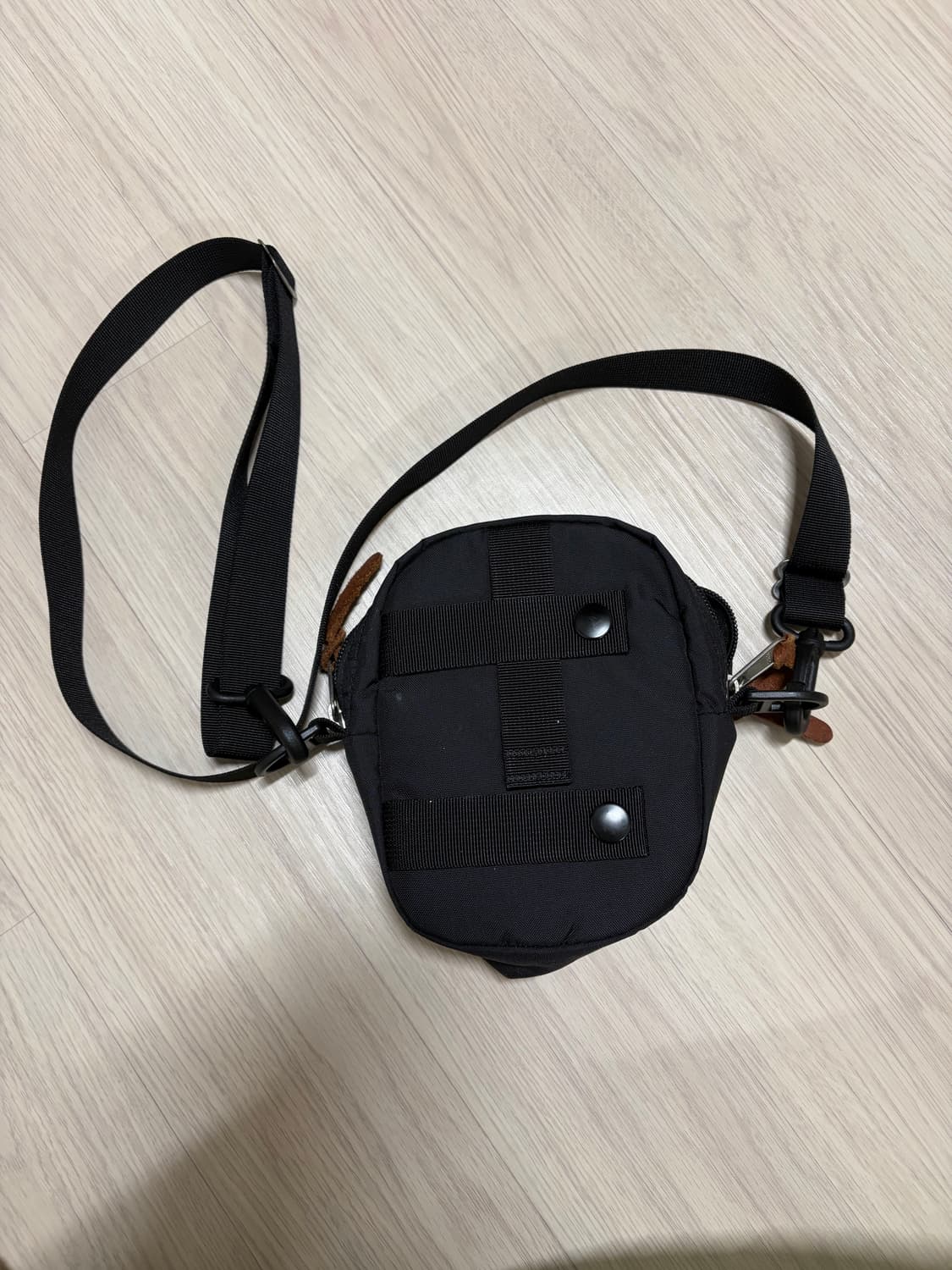 그레고리 퀵 포켓 크로스백 상품이미지3