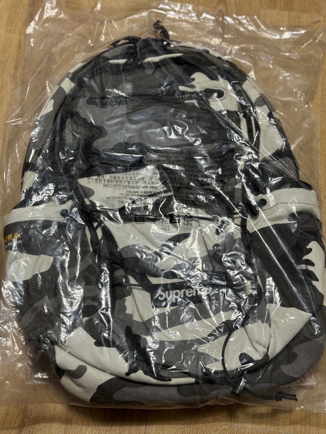 슈프림 백팩 스노우 카모 - 25SS 상품이미지1