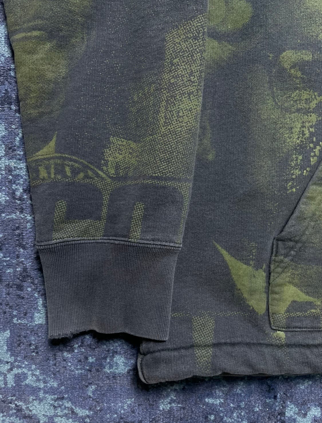 슈프림 x 말콤 후드티 상품이미지4