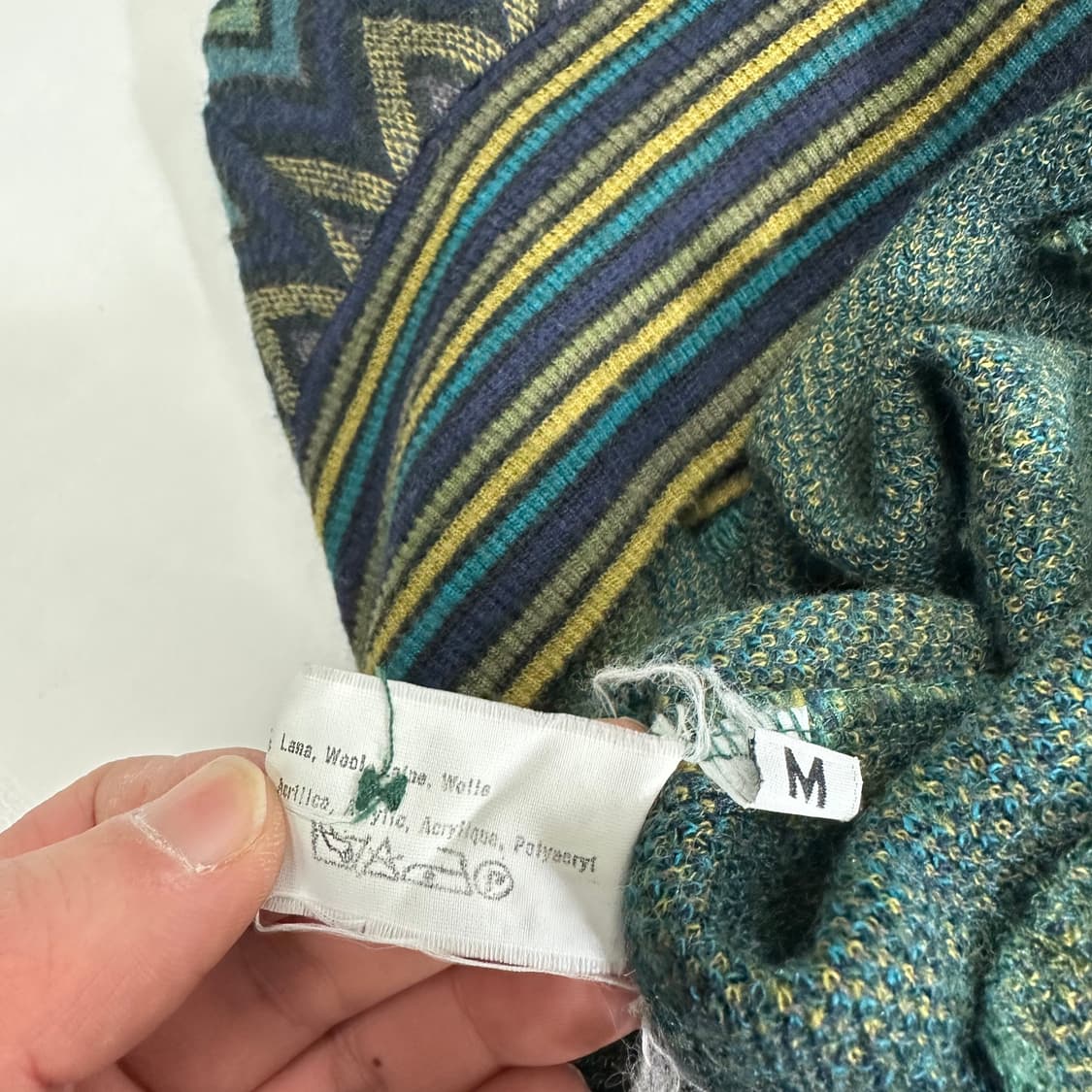 100 미쏘니 스포츠 멀티컬러 패턴 가디건 상품이미지8