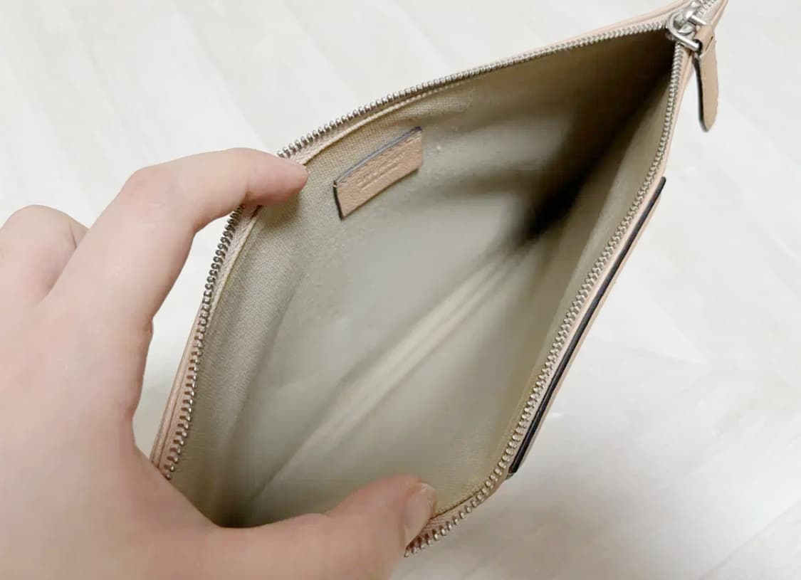 지방시 레더 클러치백 100%정품 상품이미지6