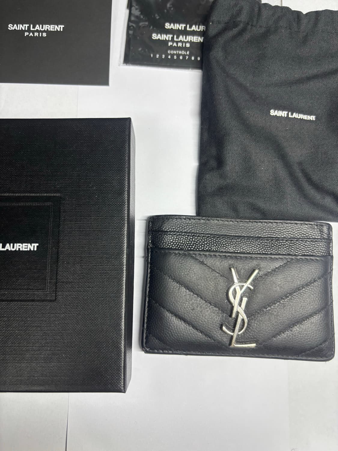 입생로랑 마틀라세 카드지갑 풀박스 상품이미지1