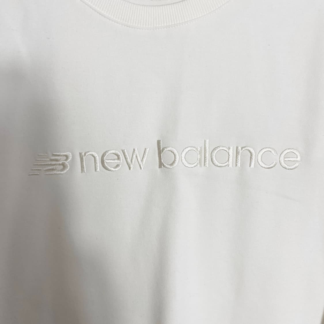 D2 뉴발란스의 화이트 맨투맨 100사이즈 상품이미지5