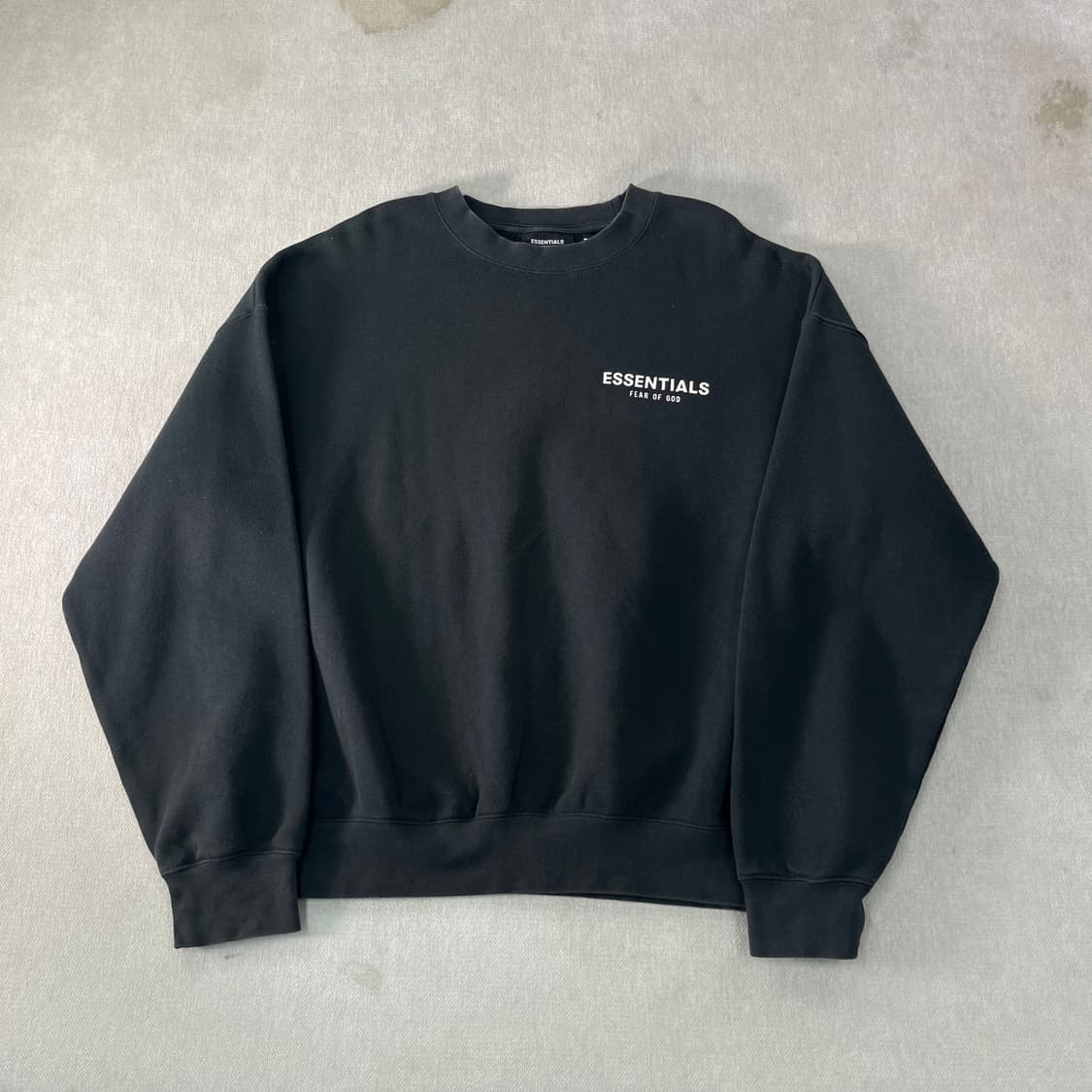 105 피오갓 에센셜 포토 프린팅 맨투맨 상품이미지2