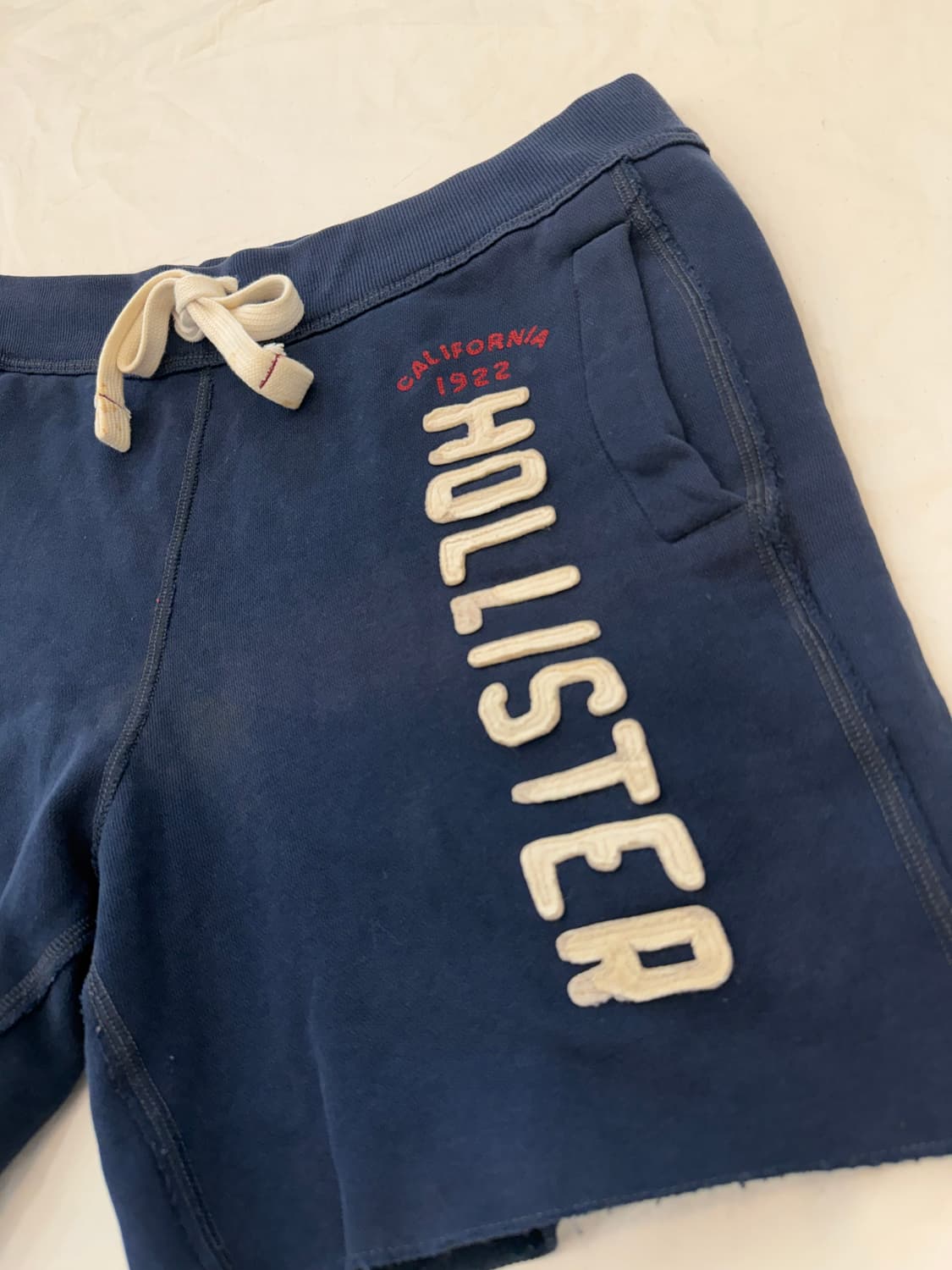 홀리스터 Hollister 로고 스웻 반바지 상품이미지2