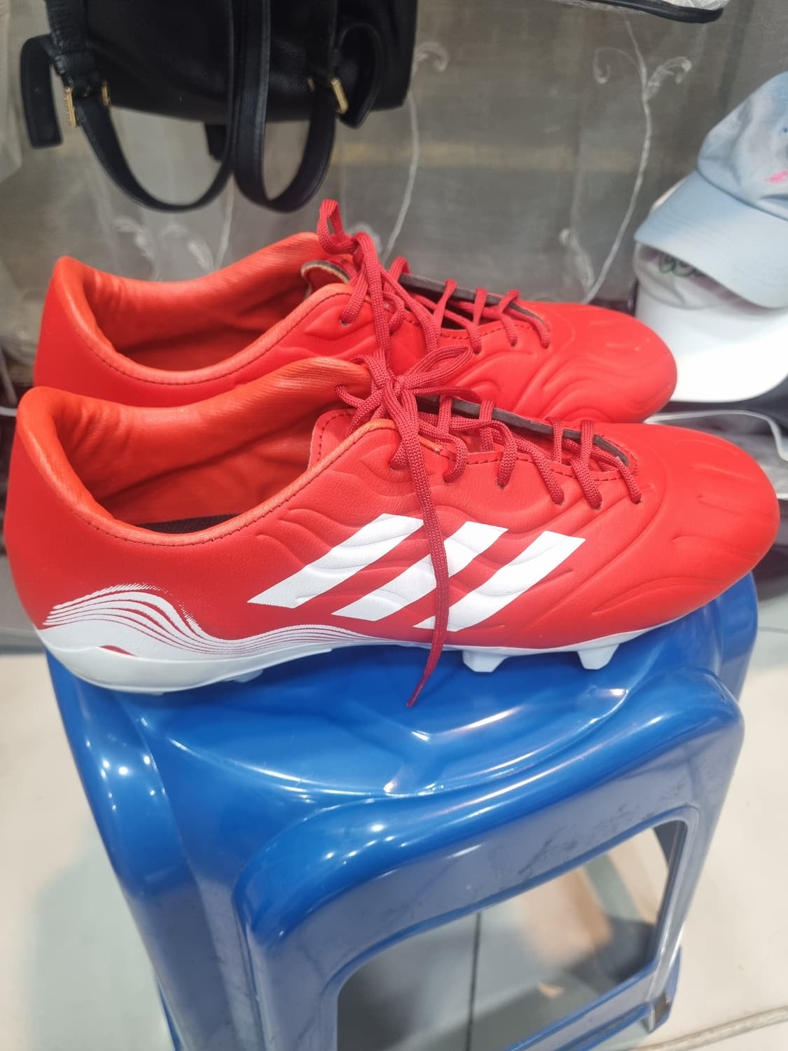 아디다스 빨간색 축구화 42사이즈 상품이미지3