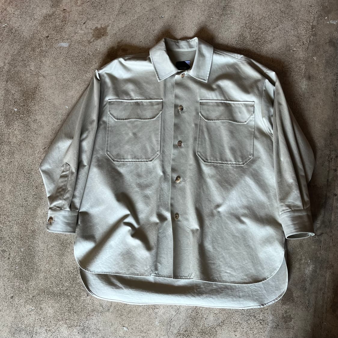 아톤 셔츠 상품이미지1