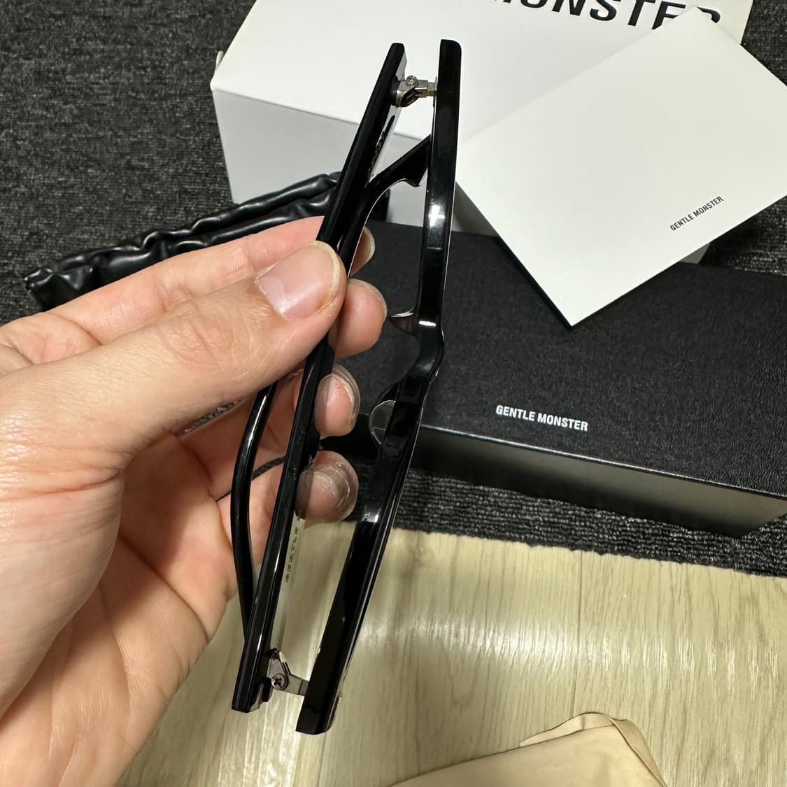 젠틀몬스터 고스트 제니선글라스 풀박스 상품이미지3